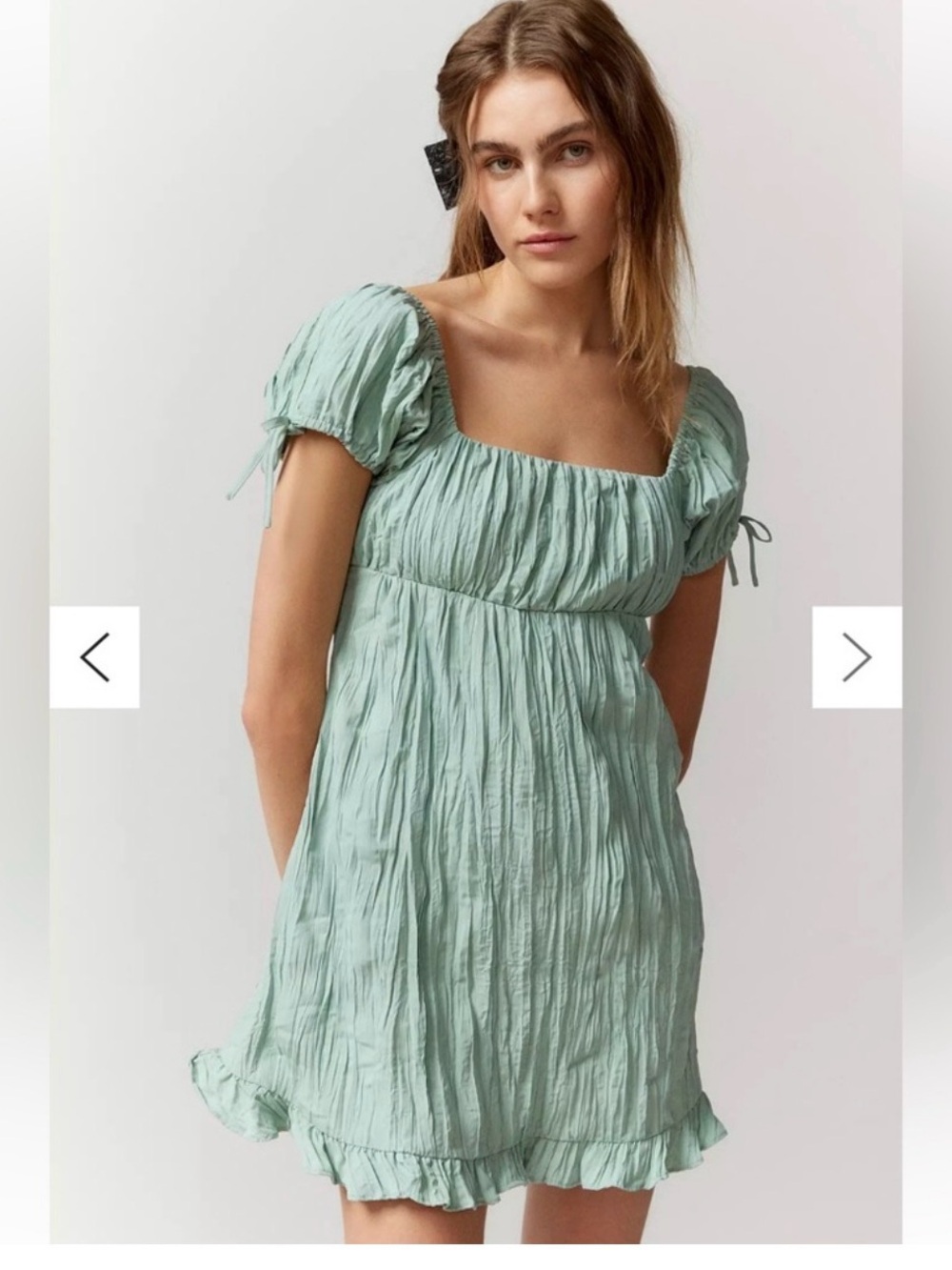 Kimchi blue Claudette crinkle green mini babydoll dress short puff sleeves - M